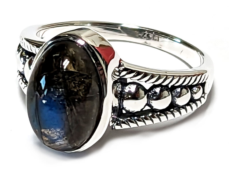 size 6 Labradorite ring (image for) size 6 Labradorite ring